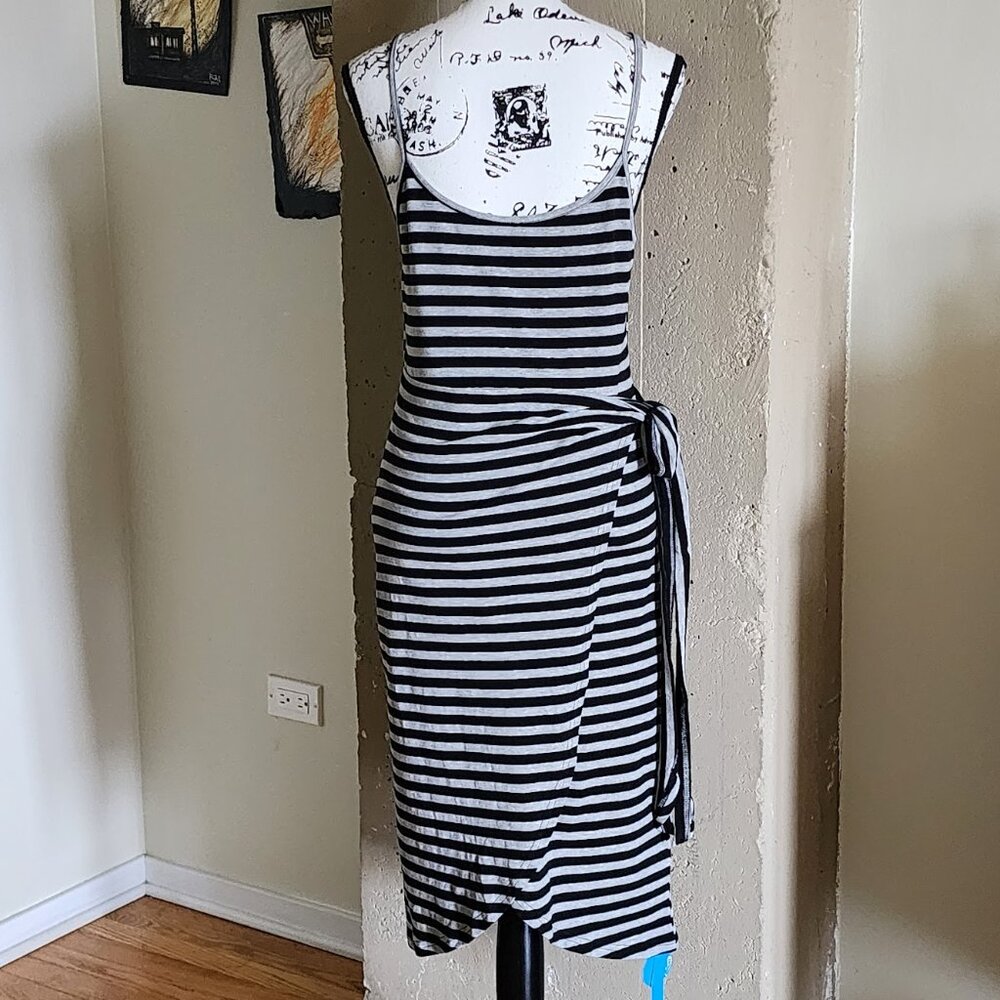 Cupshe Black & Gray Striped Sleeveless Dress with Tie Waist NWT - Picture 3 of 7